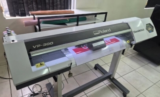 MAQUINA DE IMPRESSÃO ROLAND VP300